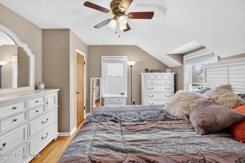 Tiny photo for 3832 Woodmont Road, Toledo, OH 43613 (MLS # 10001972)