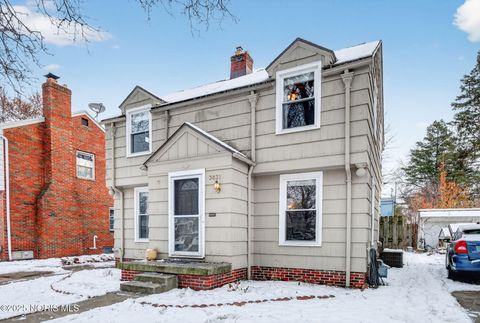 Tiny photo for 3832 Woodmont Road, Toledo, OH 43613 (MLS # 10001972)