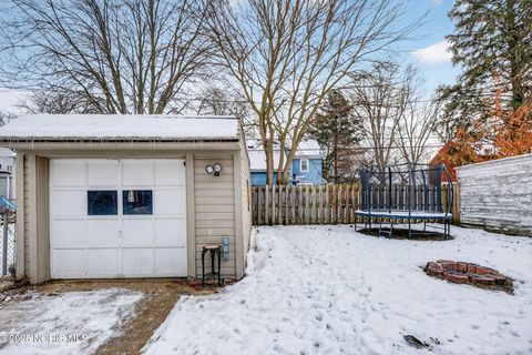 Tiny photo for 3832 Woodmont Road, Toledo, OH 43613 (MLS # 10001972)