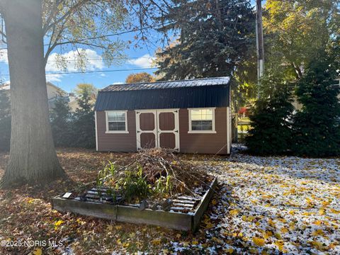 Tiny photo for 333 Colony Road, Rossford, OH 43460 (MLS # 10002078)