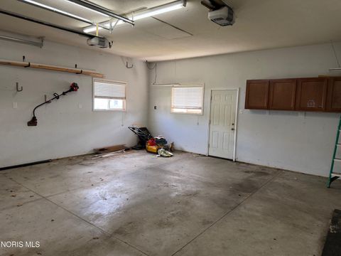 Tiny photo for 1054 Scott Street, Maumee, OH 43537 (MLS # 10007031)
