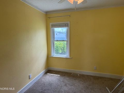 Tiny photo for 1054 Scott Street, Maumee, OH 43537 (MLS # 10007031)