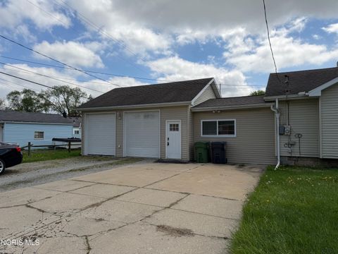 Tiny photo for 1054 Scott Street, Maumee, OH 43537 (MLS # 10007031)