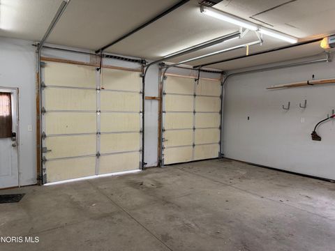 Tiny photo for 1054 Scott Street, Maumee, OH 43537 (MLS # 10007031)