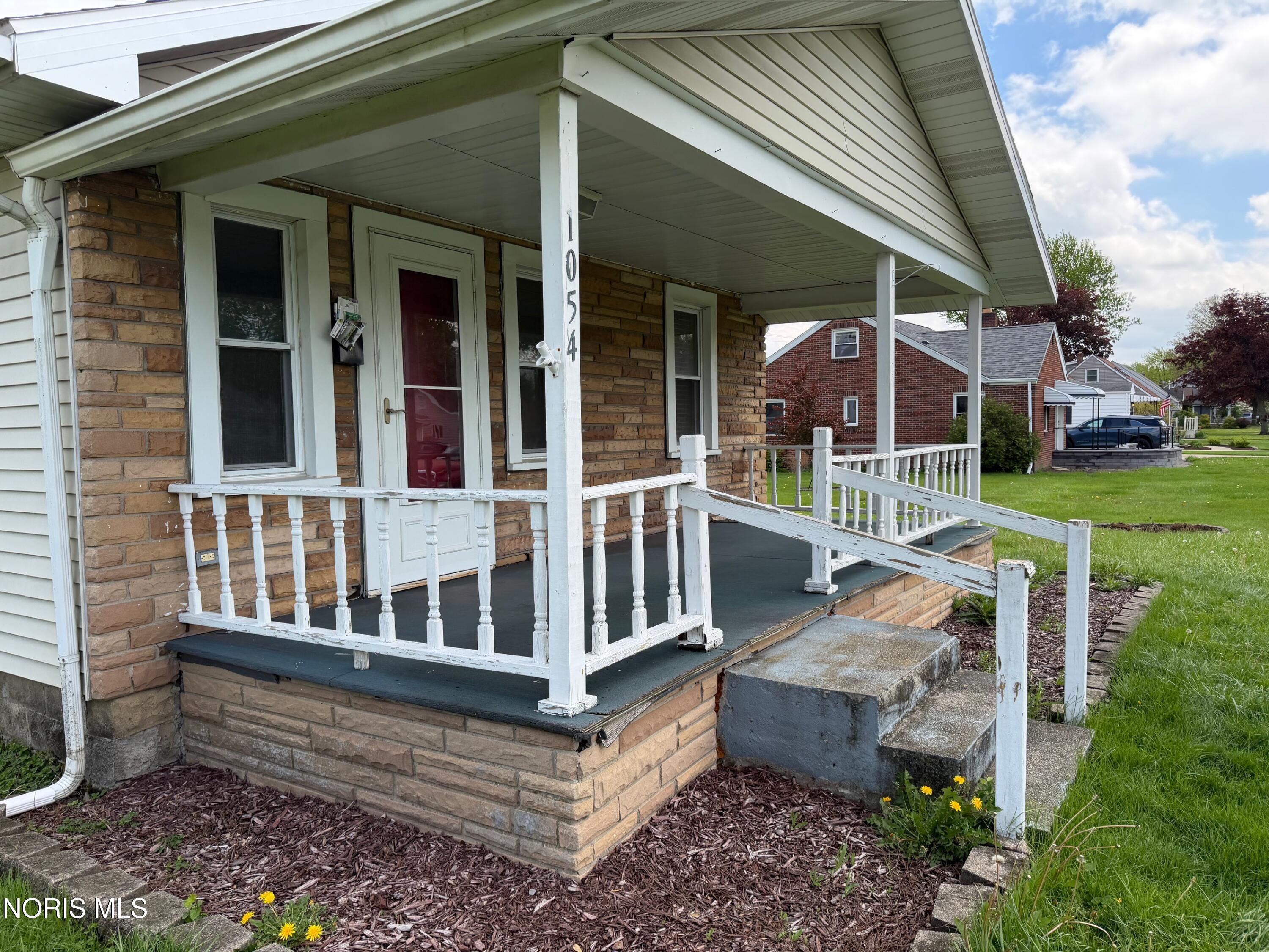1054 Scott Street