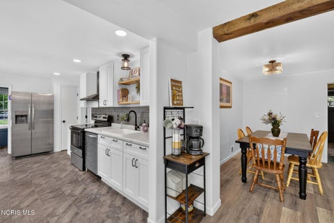 Tiny photo for 1518 Eastgate Road, Toledo, OH 43614 (MLS # 10013276)