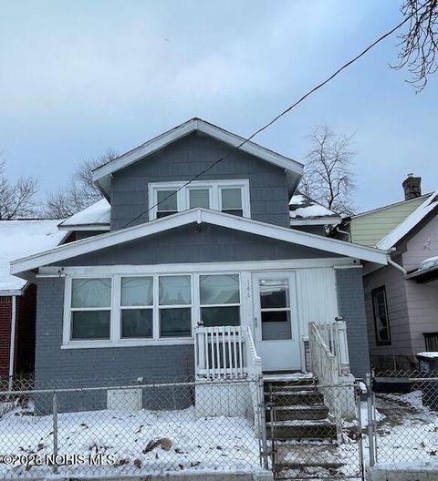 Photo of 146 Esther Street, Toledo, OH 43605 (MLS # 10003871)