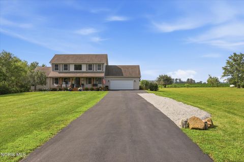 Tiny photo for 16056 W Smith Road, Elmore, OH 43416 (MLS # 10011000)
