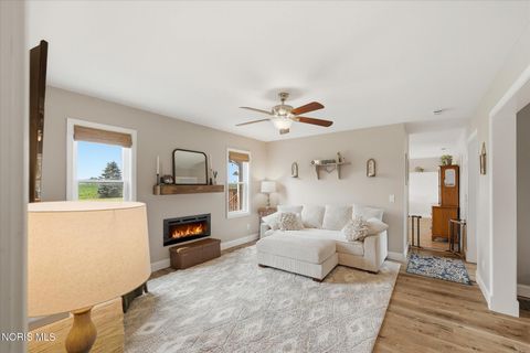 Tiny photo for 16056 W Smith Road, Elmore, OH 43416 (MLS # 10011000)