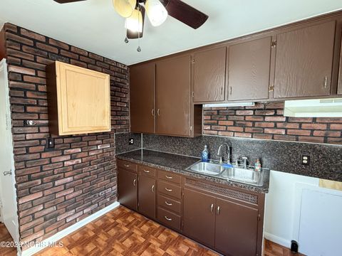 Tiny photo for 326 Orville Drive, Toledo, OH 43612 (MLS # 10003682)