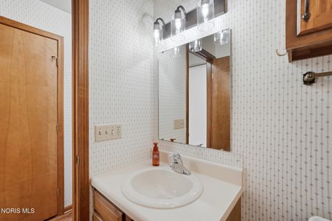 Tiny photo for 1717 Manor Hill Road #5, Findlay, OH 45840 (MLS # 10006928)