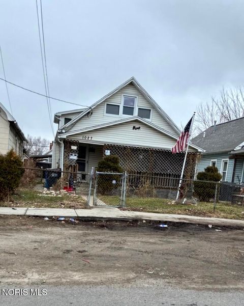 Photo of 1027 Freedom Street, Toledo, OH 43605 (MLS # 10004742)