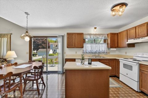 Tiny photo for 9682 Millcroft Road, Perrysburg, OH 43551 (MLS # 10008449)