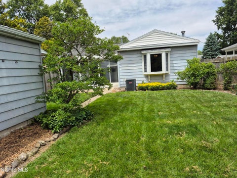 Tiny photo for 317 Garfield Avenue, Findlay, OH 45840 (MLS # 10008574)