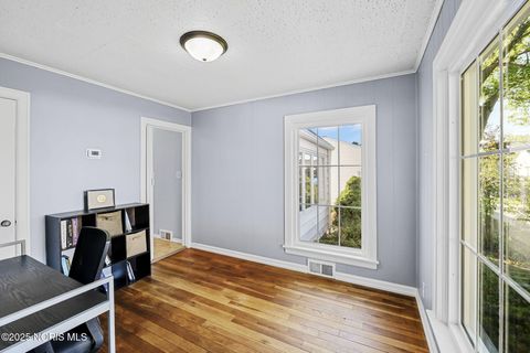 Tiny photo for 1825 Pershing Street, Findlay, OH 45840 (MLS # 10000459)