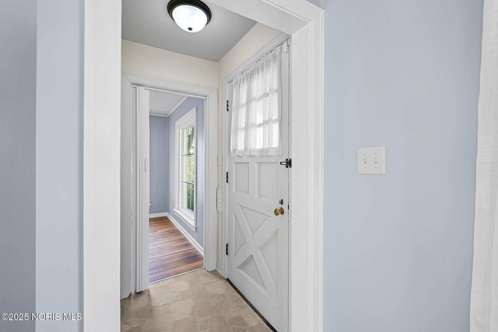 1825 Pershing Street