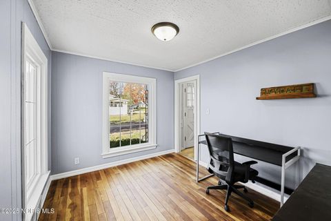 Tiny photo for 1825 Pershing Street, Findlay, OH 45840 (MLS # 10000459)