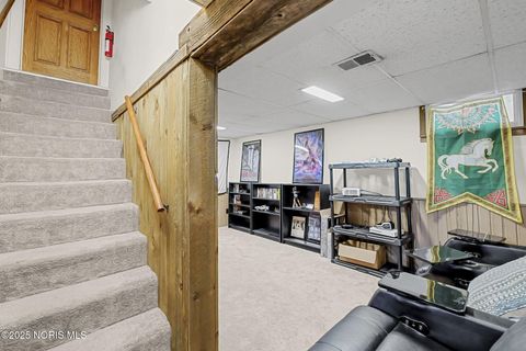Tiny photo for 1825 Pershing Street, Findlay, OH 45840 (MLS # 10000459)