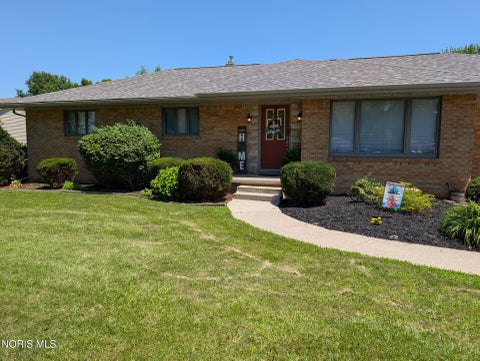 Photo of 143 S Berlin Avenue, Oregon, OH 43616 (MLS # 10013659)