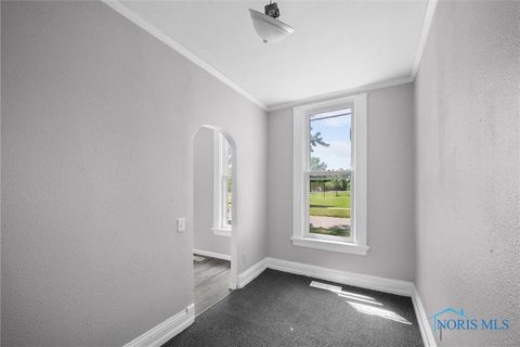 Tiny photo for 416 Colburn Street, Toledo, OH 43609 (MLS # 10006814)