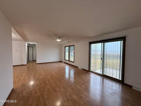 Tiny photo for 1469 Circle Drive, Millbury, OH 43447 (MLS # 10004270)