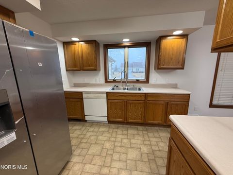 Tiny photo for 1469 Circle Drive, Millbury, OH 43447 (MLS # 10004270)