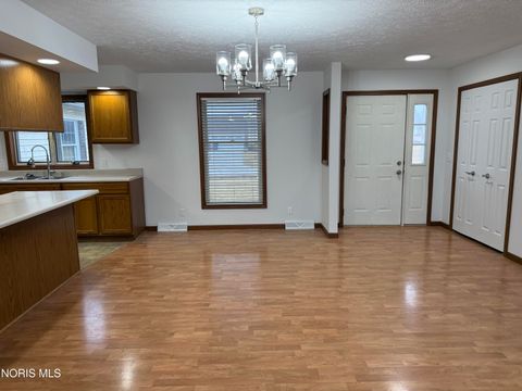 Tiny photo for 1469 Circle Drive, Millbury, OH 43447 (MLS # 10004270)