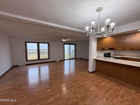 Tiny photo for 1469 Circle Drive, Millbury, OH 43447 (MLS # 10004270)