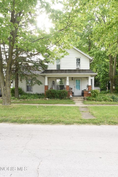 Photo of 122 N Main Street, Bradner, OH 43406 (MLS # 10008857)