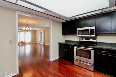 Tiny photo for 6745 5th Avenue, Sylvania, OH 43560 (MLS # 10011070)