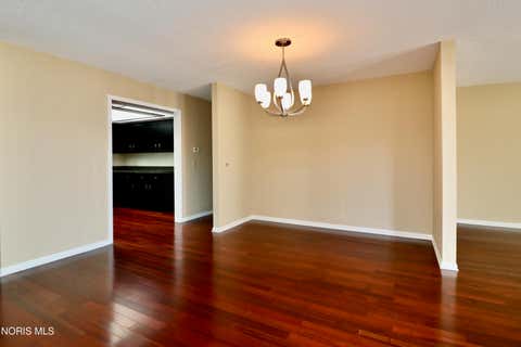 Tiny photo for 6745 5th Avenue, Sylvania, OH 43560 (MLS # 10011070)