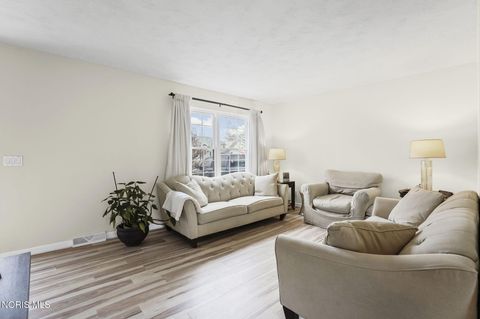 Tiny photo for 5319 Lenticel Drive, Toledo, OH 43623 (MLS # 10004775)