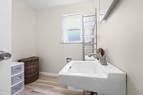 Tiny photo for 5319 Lenticel Drive, Toledo, OH 43623 (MLS # 10004775)