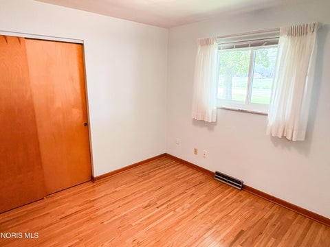 Tiny photo for 1113 S Lallendorf Road, Oregon, OH 43616 (MLS # 10010829)