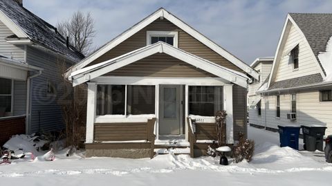 Photo of 1011 Alldays Avenue, Toledo, OH 43607 (MLS # 10003427)