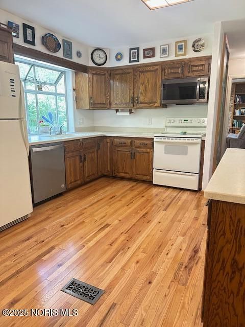 Tiny photo for 6124 Applegate Street, Toledo, OH 43615 (MLS # 10000694)