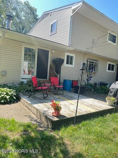 Tiny photo for 6124 Applegate Street, Toledo, OH 43615 (MLS # 10000694)