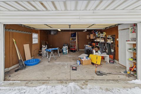 Tiny photo for 1004 Birch Avenue, Maumee, OH 43537 (MLS # 10003277)