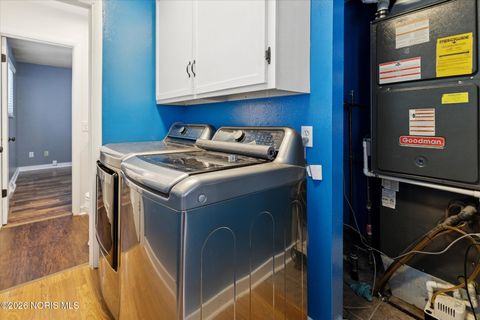 Tiny photo for 1004 Birch Avenue, Maumee, OH 43537 (MLS # 10003277)