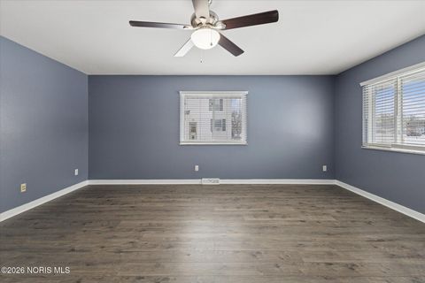 Tiny photo for 1004 Birch Avenue, Maumee, OH 43537 (MLS # 10003277)