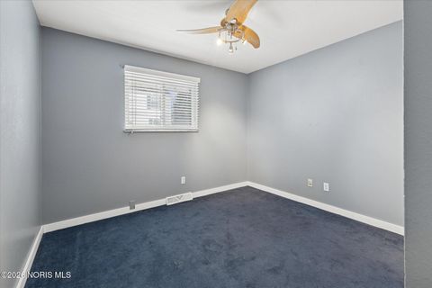 Tiny photo for 1004 Birch Avenue, Maumee, OH 43537 (MLS # 10003277)