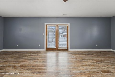 Tiny photo for 1004 Birch Avenue, Maumee, OH 43537 (MLS # 10003277)