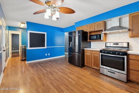 Tiny photo for 1004 Birch Avenue, Maumee, OH 43537 (MLS # 10003277)