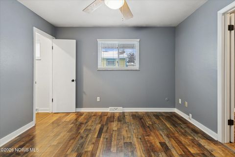 Tiny photo for 1004 Birch Avenue, Maumee, OH 43537 (MLS # 10003277)