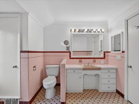 Tiny photo for 3700 W Bancroft Street, Ottawa Hills, OH 43606 (MLS # 10006540)