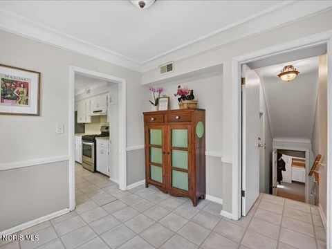 Tiny photo for 3700 W Bancroft Street, Ottawa Hills, OH 43606 (MLS # 10006540)