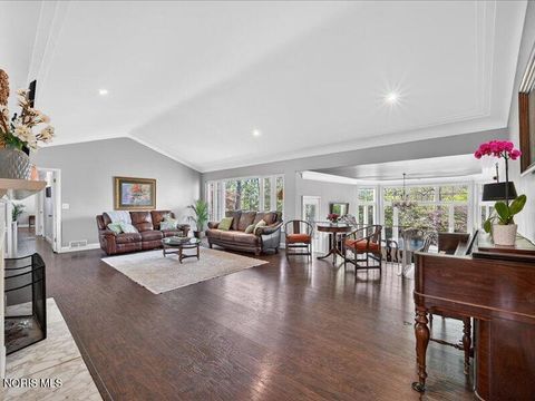 Tiny photo for 3700 W Bancroft Street, Ottawa Hills, OH 43606 (MLS # 10006540)