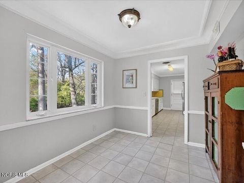 Tiny photo for 3700 W Bancroft Street, Ottawa Hills, OH 43606 (MLS # 10006540)