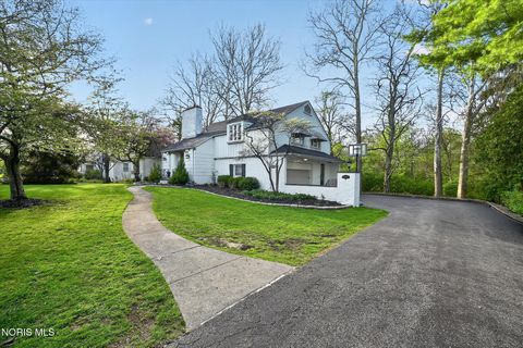 Tiny photo for 3700 W Bancroft Street, Ottawa Hills, OH 43606 (MLS # 10006540)