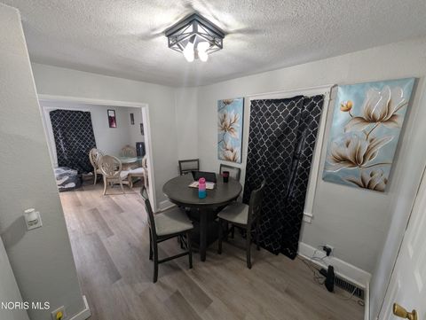 Tiny photo for 1758 Georgia Avenue, Toledo, OH 43613 (MLS # 10007974)